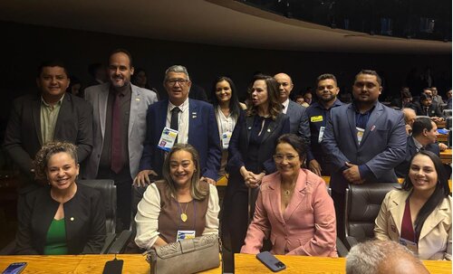 Prefeita Josi Nunes celebra em Brasília a promulgação da PEC 66 como vitória para os municípios