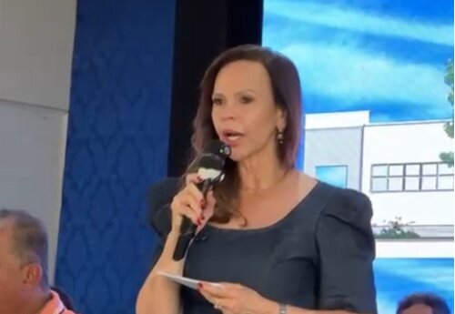 Senadora Dorinha exalta Janad Valcari em evento em Divinópolis