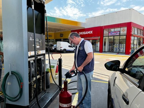 Agência de Metrologia fiscaliza postos de combustível e dá dicas importantes sobre o que o consumidor deve observar na hora de abastecer